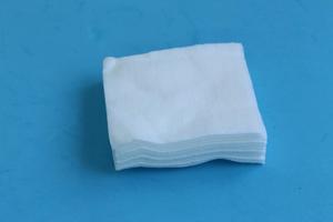 Non-woven 4-ply Dental Medical Gauze Pads 10*10CM Dental Nonwoven <strong>Swabs</strong> Factory Direct Sterile Non-woven Sponge <strong>Oral</strong> Care Sponge - Product Image 5