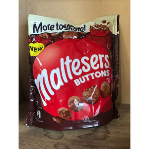 Bisküvi ve somun malzemeleri katı formu ile <span class=keywords><strong>Maltesers</strong></span> için toptan lezzetli gevrek çikolata Malt topları