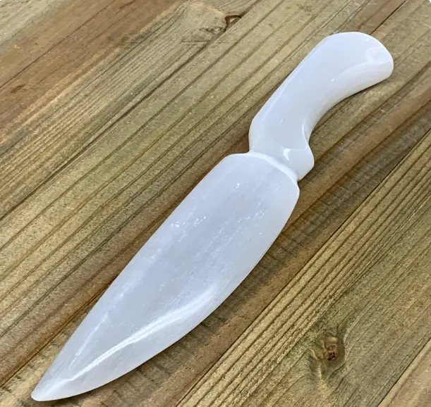 Pisau Selenite putih dipoles batu permata ukiran kristal pisau Dagger buatan tangan pisau kristal Selenite kristal Athame hadiah untuk dia
