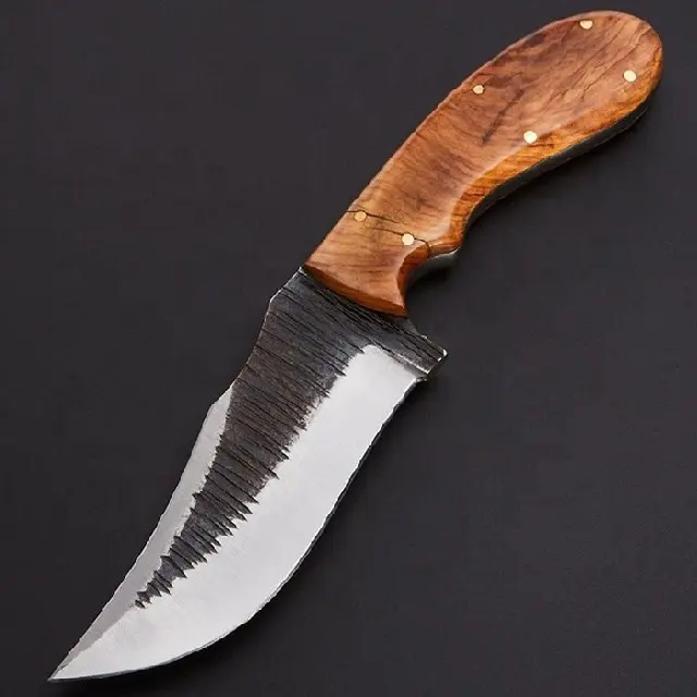 סכין ציד מפלדה בעבודת יד בעבודת יד בעבודת יד, עם ידית עץ זית מתנה עדינה לסכין טרנד