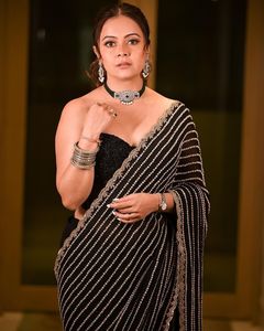 <strong>Bollywood</strong> New Trending Hina Khana <strong>Bollywood</strong> BlockBuster Black Colour Sequins Design Saree