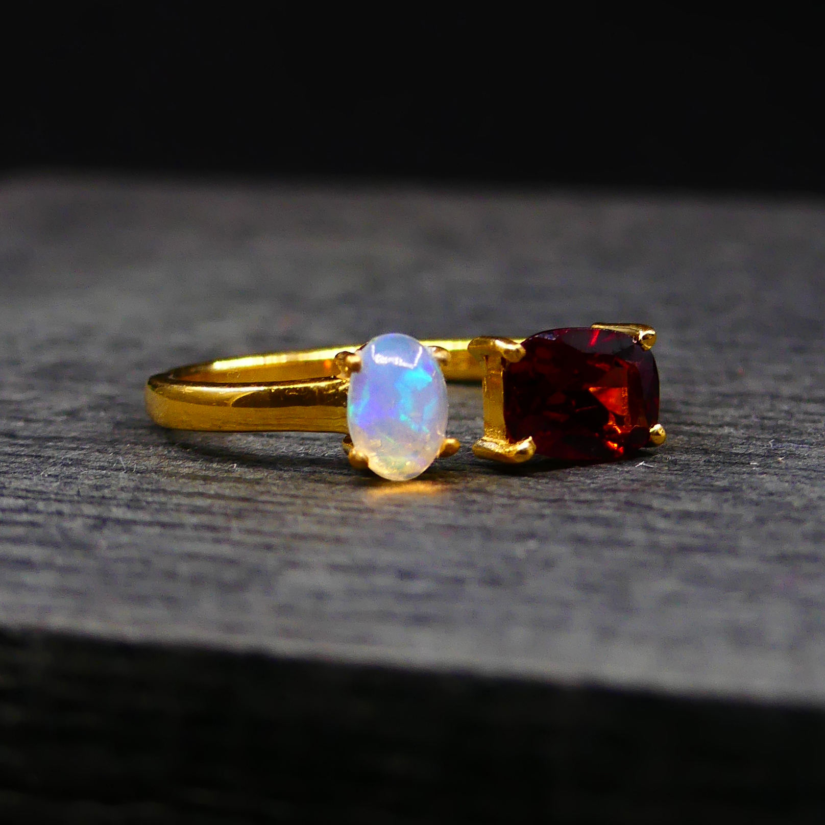 สีเหลือง