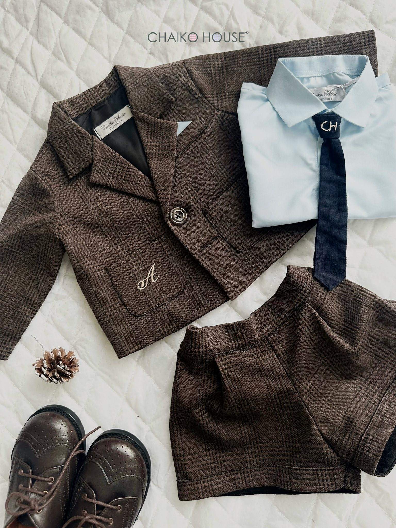 น้ำเงิน-น้ำตาล