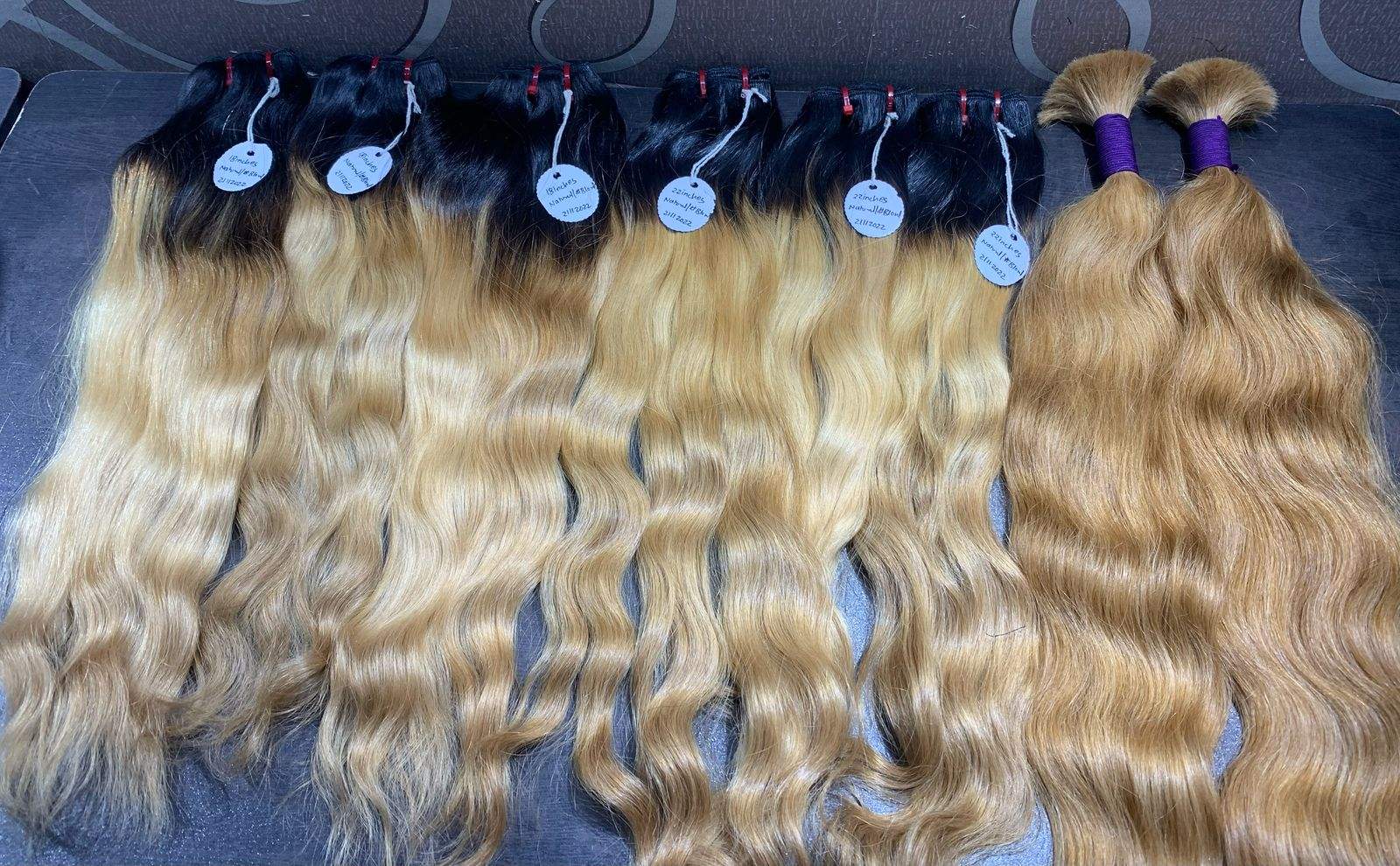 สีน้ำตาล