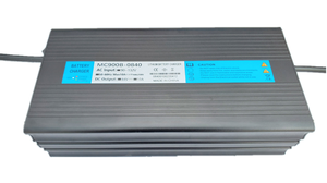 電動スクーター用調整可能900Wバッテリー充電器80-90-100% 充電機能10A出力15A鉛酸用入力電流 - Product Image 5