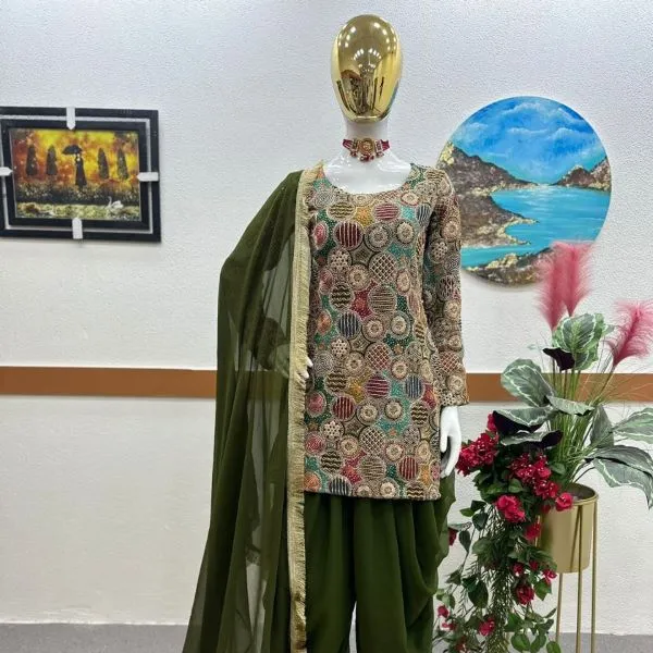 Tenue de soirée Dhoti Salwar costume entièrement cousu haut en tissu Faux Georgette avec belle broderie travail robe traditionnelle