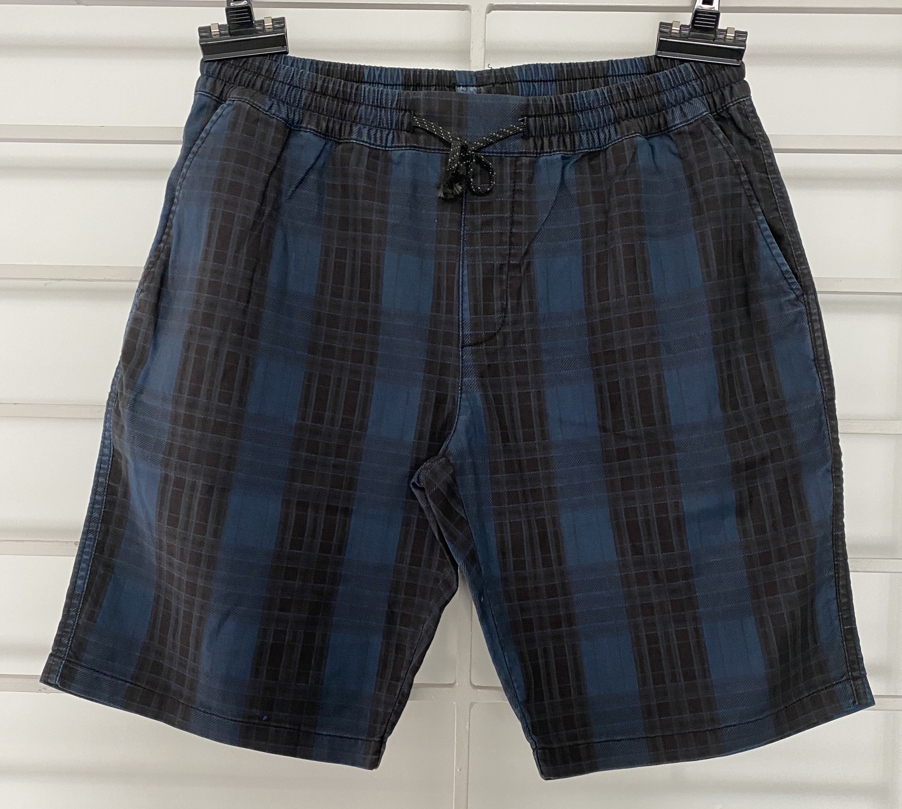 สีน้ำเงิน