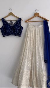 批发2024美丽刺绣花多线钻石工作新娘Lehenga Choli优雅婚纱<span class=keywords><strong>9000</strong></span>天鹅绒