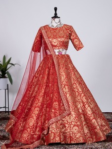 INDIAN TRADITIONAL WEAR <strong>LEHNGA</strong> CHOLI WITH BEAUTIFUL <strong>DESIGN</strong> - Product Image 2