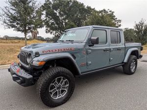 2024 <strong>Jeep</strong> G-l-a-d-i-a-t-o-r Rubicon Crew Cab 4WD - Product Image 4