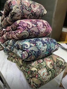 Raghuveer Creation的100% 人造丝粘胶面料小花印花45s编织库存服装热卖男孩衬里新款