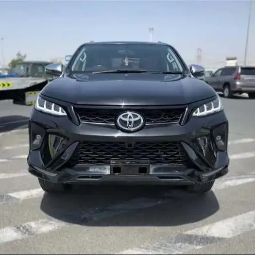 Coche usado a la venta 2019 Toyota Fortuner LHD