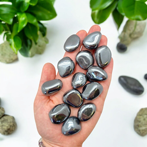 Yüksek kaliteli toplu eskitme hematit akik taşlar Wicca ev dekorasyon için doğal cilalı düzensiz taşlar oyma aşk - Product Image 4