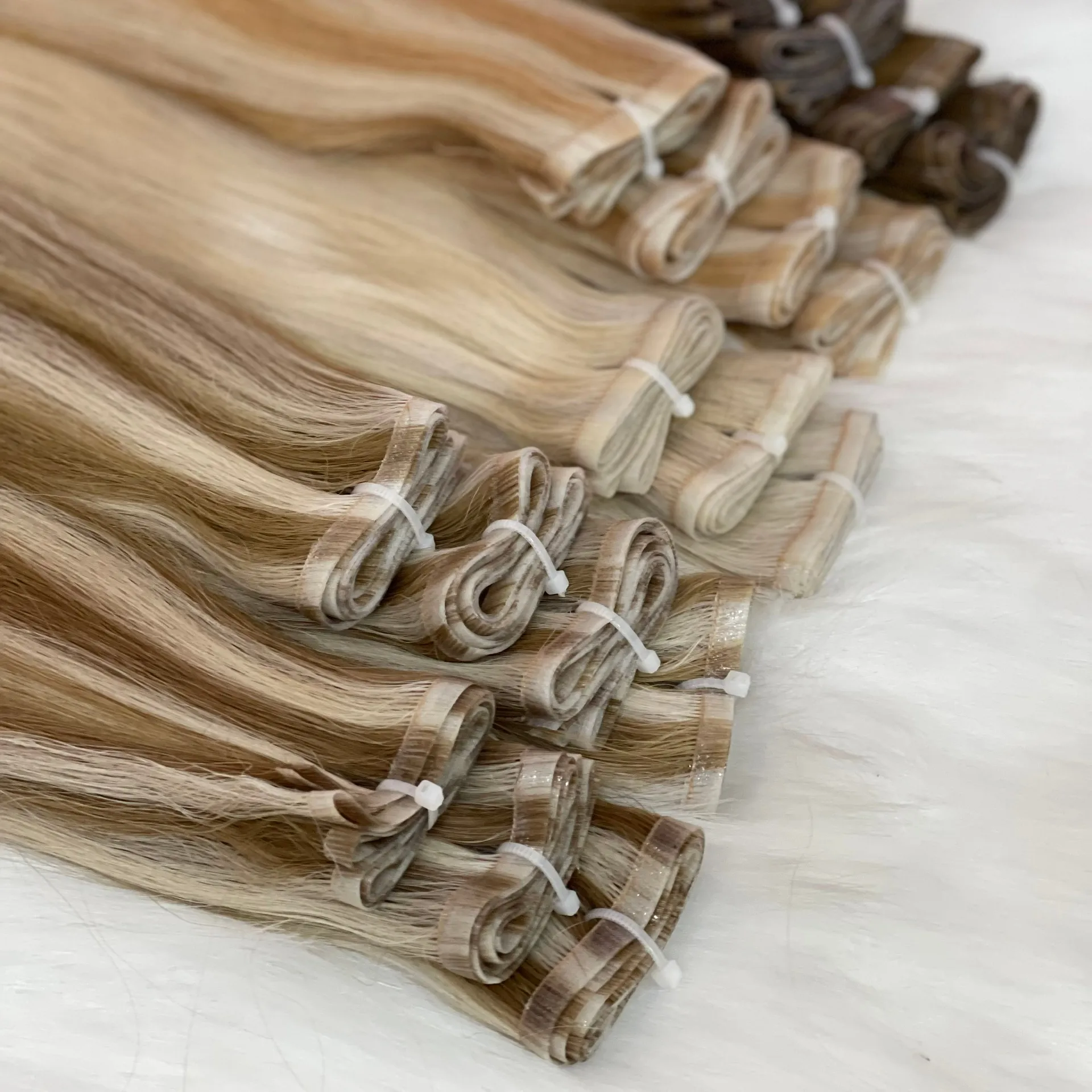 Trendy Slavic Ombre Piano Color productos para el cabello para Rusia, Europa, cabello humano trama plana proveedor de cabello vietnamita