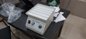 Coctelera giratoria VDRL para laboratorio, máquina de vibración vdrl de velocidad variable con base de microprocesador - Product Image 4