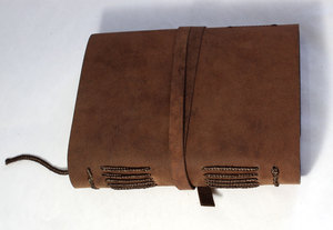 Festgebundenes braunes Lederausschlag 3 Verschlussblätter 150 Blätter mit Karte Reisepoem innen bedrucktes Lederausschlag Notizbuch - Product Image 6