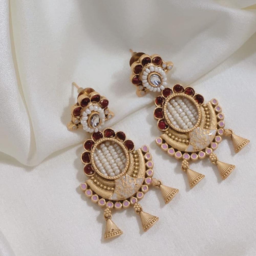 สีน้ำตาลแดง