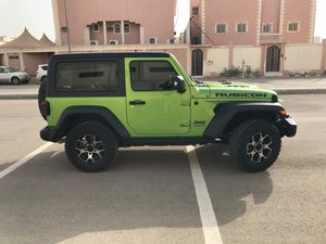 JE <span class=keywords><strong>EP</strong></span> Wrangler 2019 V6 sol direksiyon ile kullanılan koyu deri iç Turbo motor ACC sürücü ACC Cruise Control