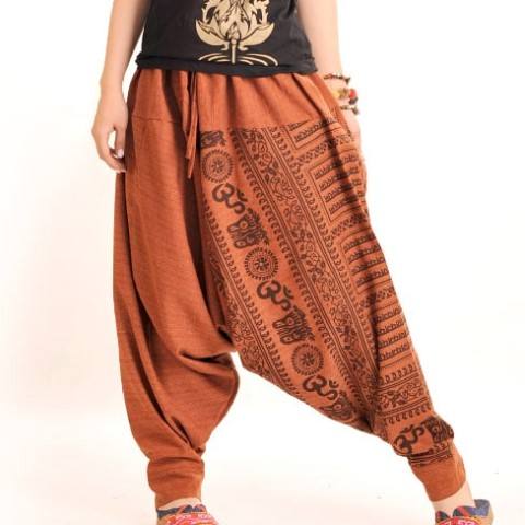 สีน้ำตาล