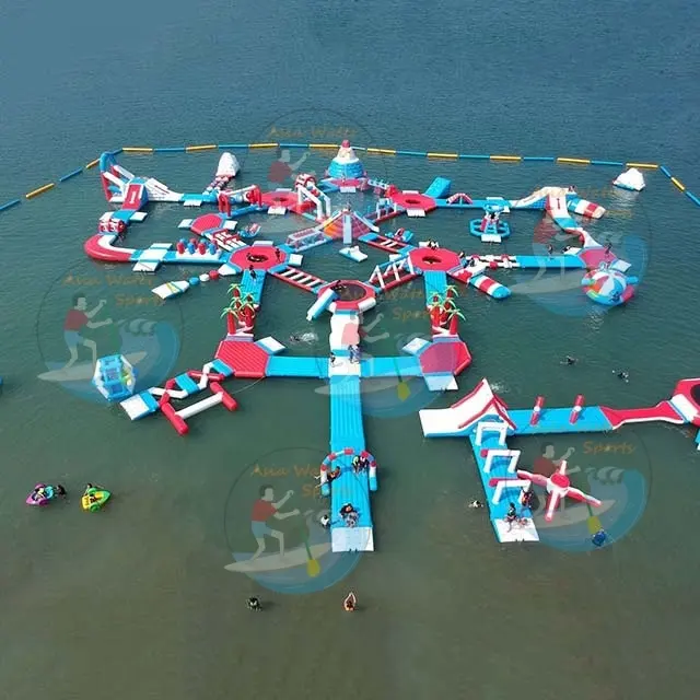 Grandi parchi acquatici gonfiabili galleggianti per l'attrezzatura divertente del gioco dell'acqua del parco acquatico estivo