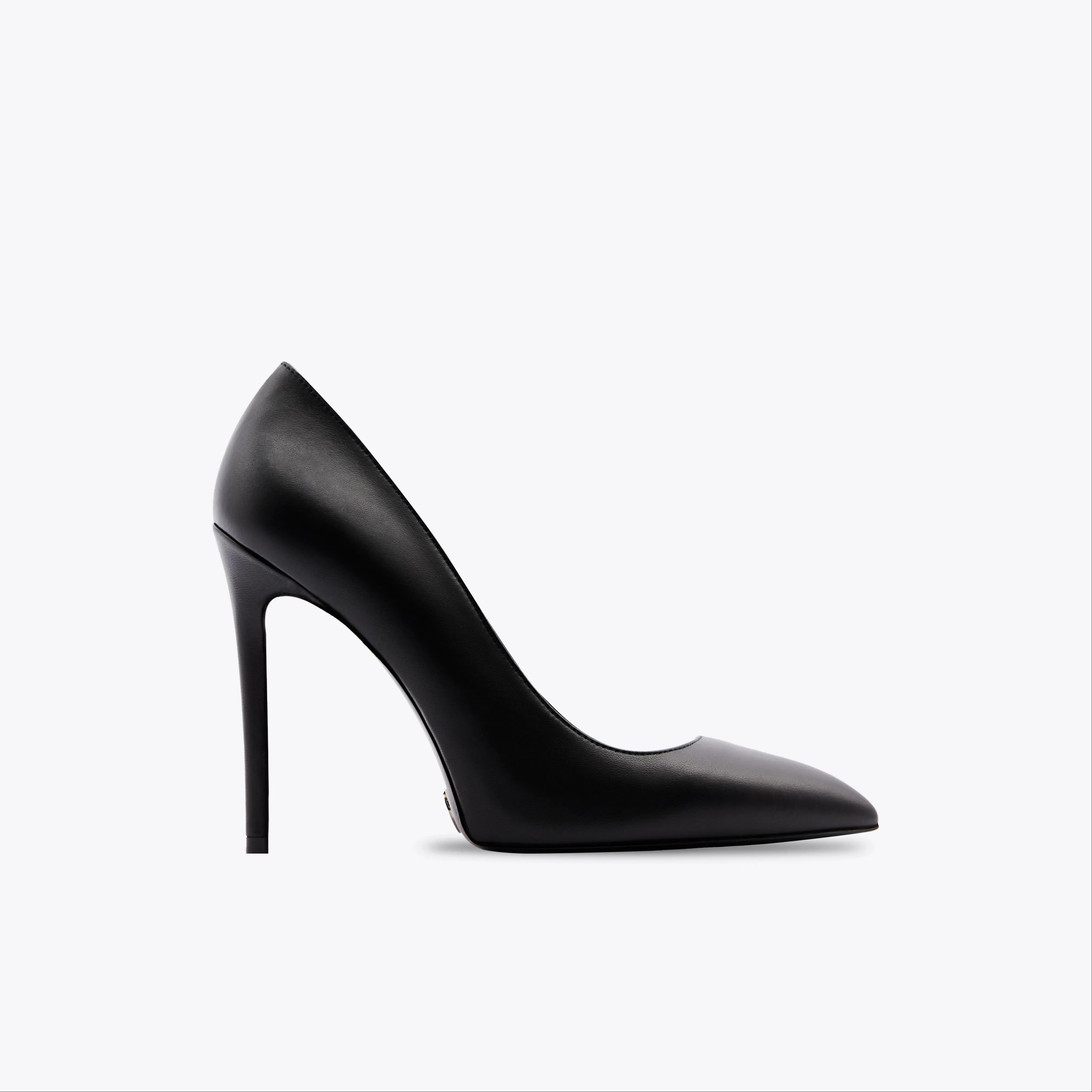 Chaussures à talons hauts noirs de la plus haute qualité pour dames Fabriquées en Italie Première dame en cuir de veau véritable