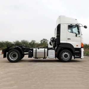 全新日野700牵引车420马力4X2出口