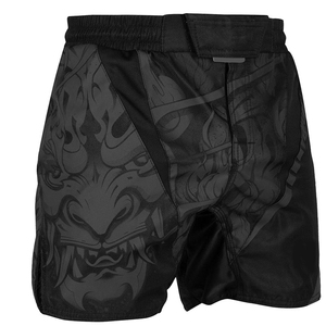 カスタムプレーンブラックMMAショーツ昇華グラフィックプリント付きベルクロウエストロングカットデザイン軽量生地MMAショーツ - Product Image 1