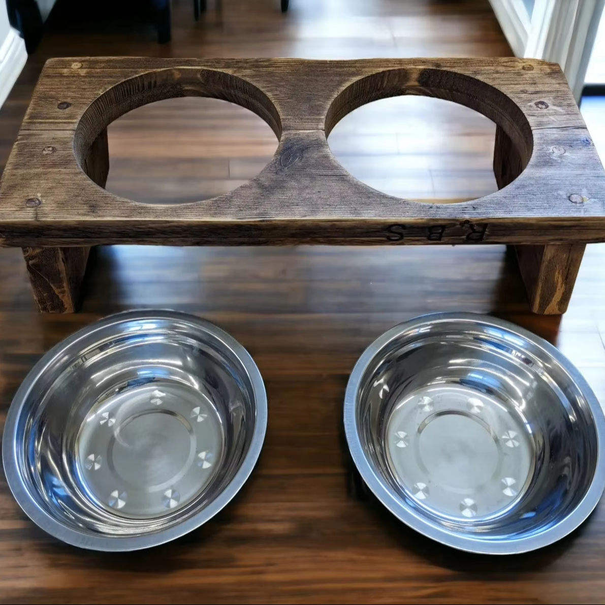 สีน้ำตาล