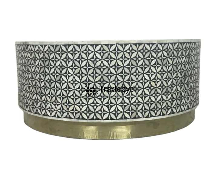 Available in different Colors
