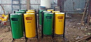 2025 dünya üreticisinin ayakta yapısı fiberglas çöp kutuları kutup açık çöp hindistan için makul fiyat çöp kutuları monte - Product Image 2