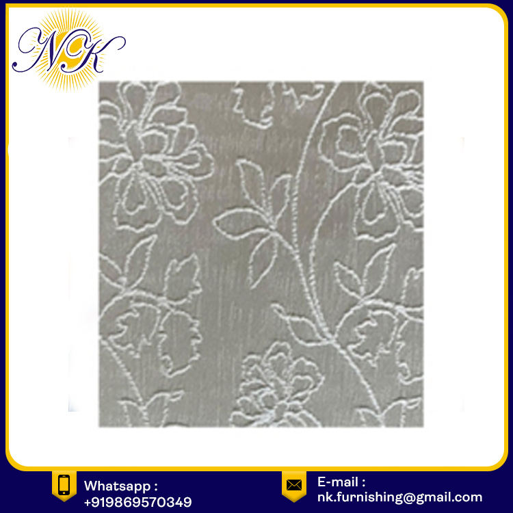 สีเทาอ่อน