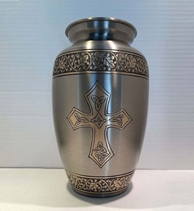 Toptan alüminyum kremasyon Urn için insan külleri ve yetişkin külleri çapraz kabartmalı anıt Ashes pets kremasyon çömleği evcil küller için