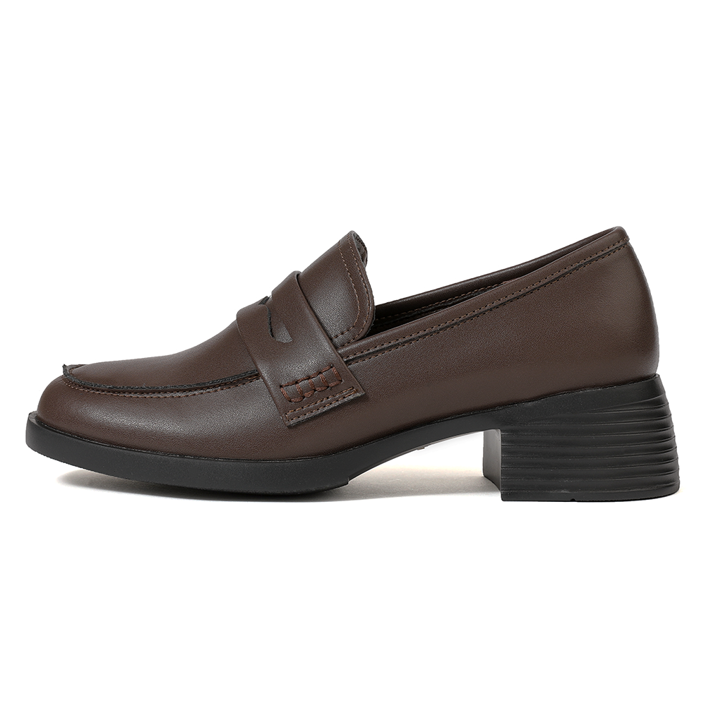 สีน้ำตาล