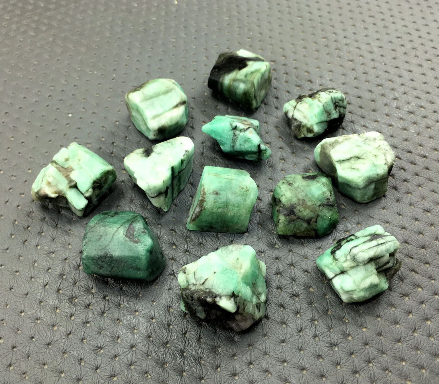 สีเขียว