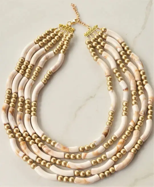 Collana con perline in acrilico oro bianco avorio a più fili collana di tendenza all'ingrosso gioielli di moda per donne boemia fatto a mano con perline sorridenti