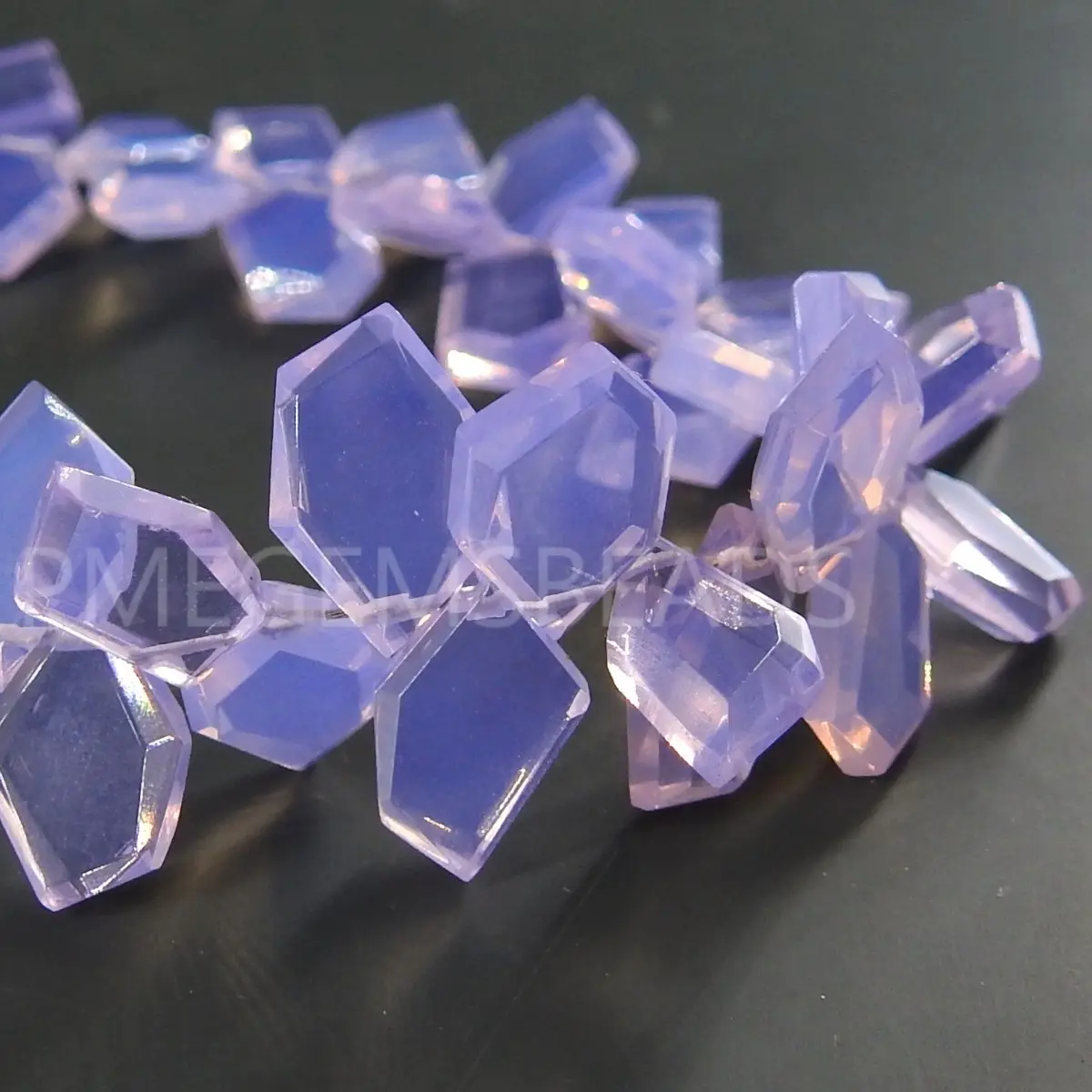 Quartz bleu lavande à facettes, coupe en tranches fantaisie, Briolette pentagone fait à la main pour la fabrication de bijoux Hydro verre