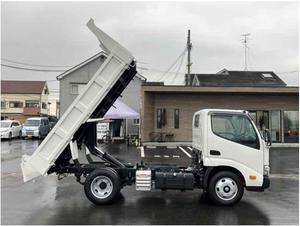 二手丰田Dyna卡车4WD吨可用日本卡车，无事故和保修保险。