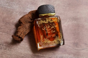 בושם אודי טהור (khalis oudi) eau de בושם 100 מטהר עבור יוניסקס וודי, אבקה, בקול רם