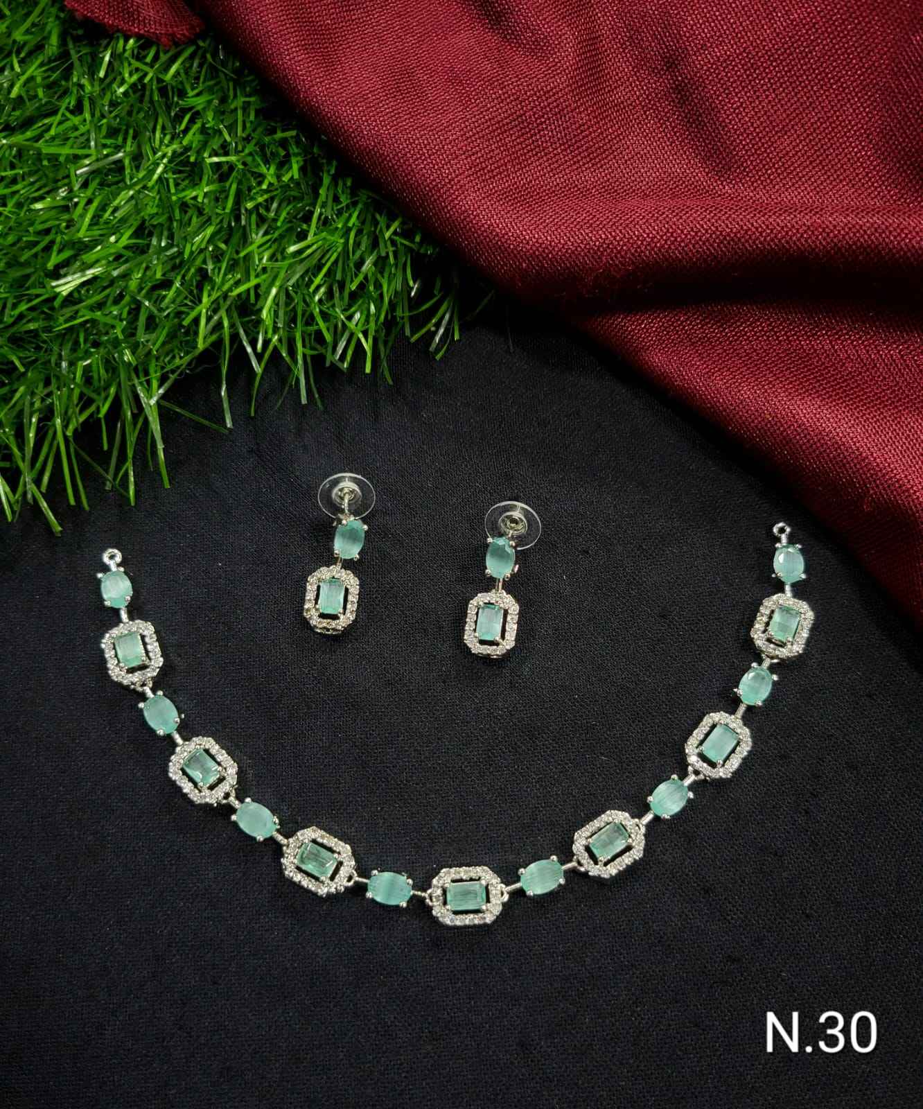 สีเขียว