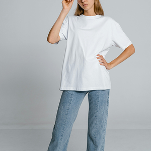 Unisex Daily <strong>Tee</strong> with Modern for Look Clean Silhouette Comfortable Oversized Fit Youthful Appeal for Personalized Printing - Product Image 2