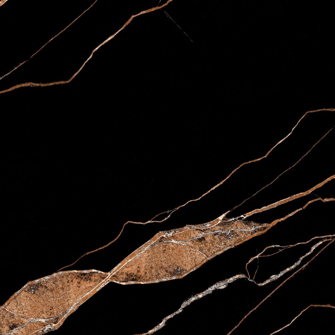 เนโร่ แบล็ค