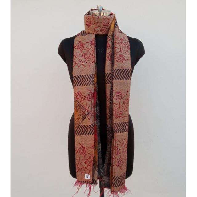 สีน้ำตาล