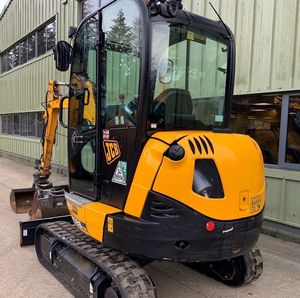 高需要2023 JCBミニショベルクローラートラクターフロントローダー付きJCBミニクロールショベルトラクター安く購入