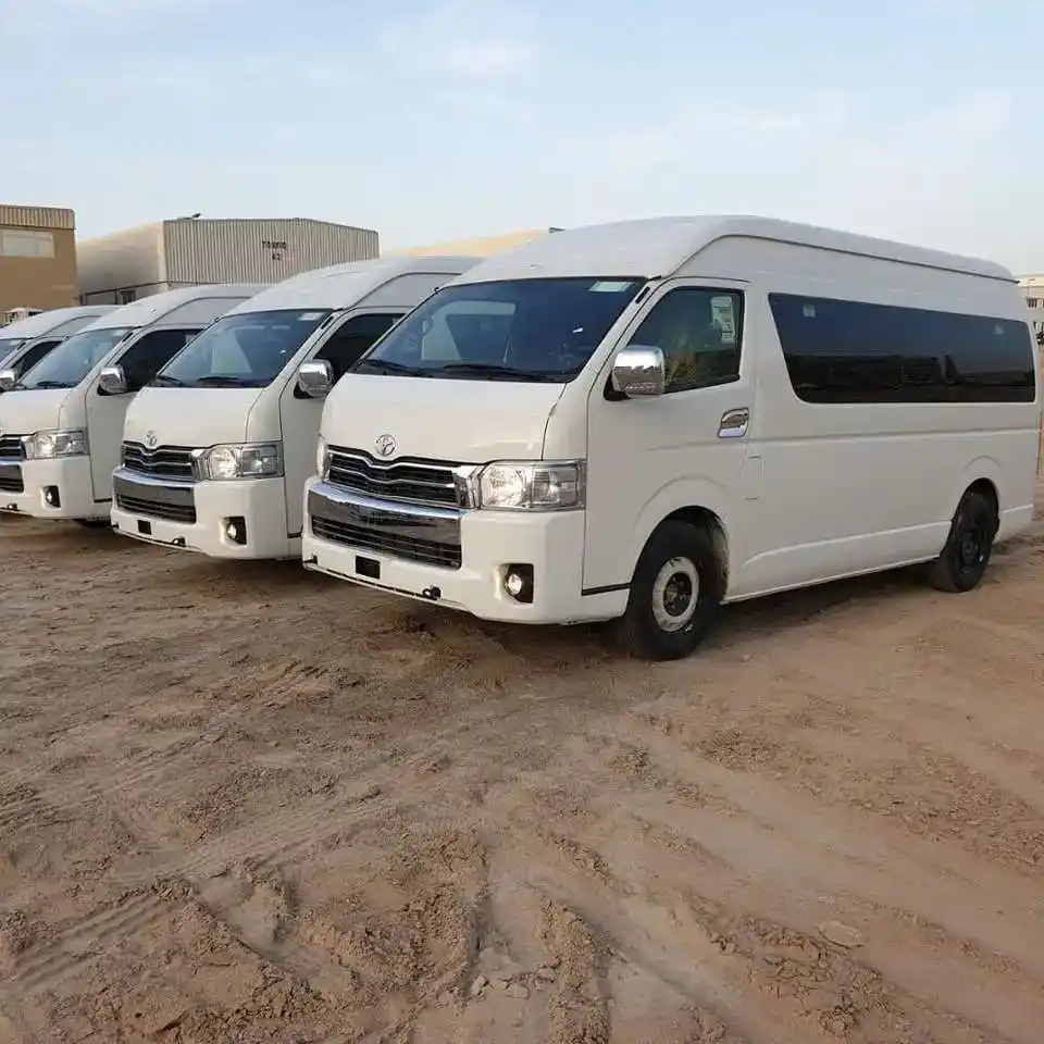 Tahun 2014 Model baru digunakan Toyota Van Hiace bekas Van Hiace Mini Bus Toyota Van bekas