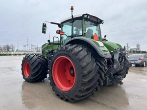 Powerful <strong>Fendt</strong> 415 <strong>Vario</strong> Agricultural Tractor and Efficient Brand <strong>Fendt</strong> Tractor - Product Image 3