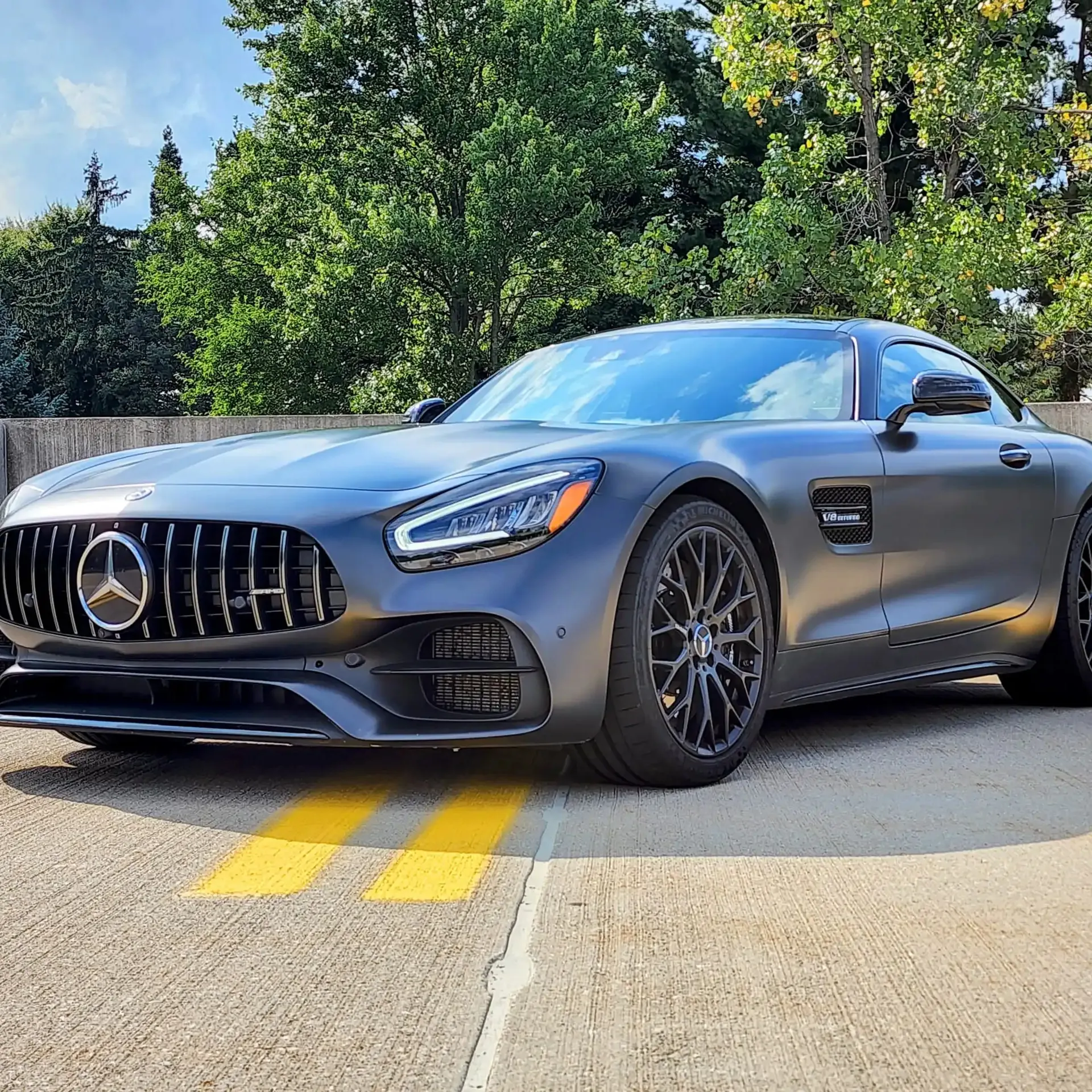 ขายรถลิฟท์แบ็ก 2 ประตู/แฟสต์แบ็กคูเป่ รถ Mercedes-Benz AMG GT มือสอง / ขายรถ Mercedes-Benz Gt Amg Gt R Premium (U746) มือสอง