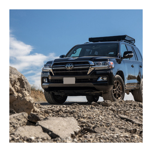 Toyotai Prado Prado 8L Turbo benzinli SUV tam boy LandCruiser aile macera aracı karşı?