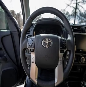 スーパーアメージングは2023年からYo Ta 4Ru-nner SR5 4x4で低マイレージを使用しました。