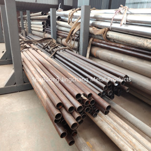 Astm A53 A106 <span class=keywords><strong>Api5l</strong></span>热轧和冷拔Api 5l Gr。B X56 X65 X70 Q235战争遗留爆炸物无缝焊接碳钢圆管
