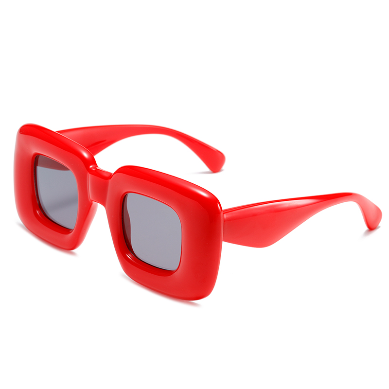 C2: Red/ Smoke